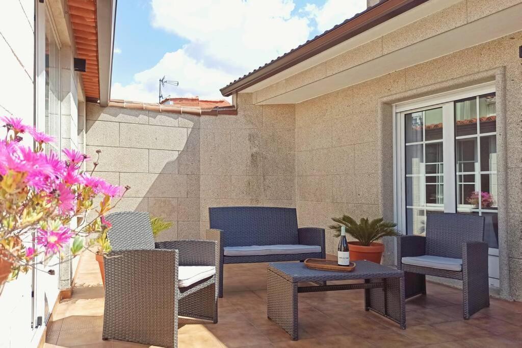 Villa Casa Amplia Frente A La Playa Cambados Exterior foto